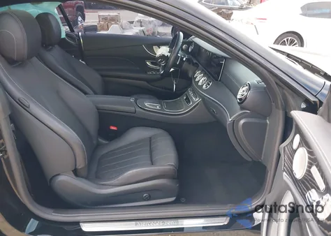 2022 Mercedes-Benz E 450 z USA, uszkodzony, nr VIN W1K1J5JB2NF176511